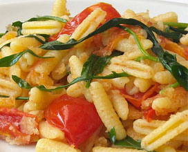 Cavatelli con pecorino e rucola