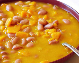 ricetta: Zuppa di zucca e fagioli