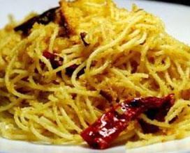 Spaghetti ajo, ojo e peperoncino (aglio, olio e peperoncino)