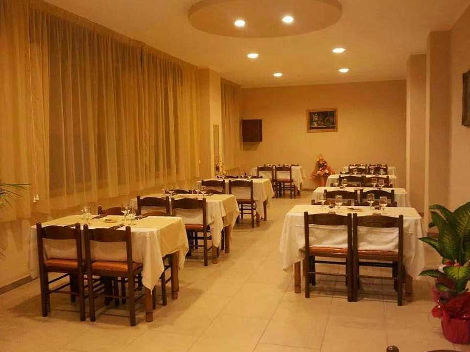 Ambientazione editoriale illustrativa per Trattoria Zì Nicola