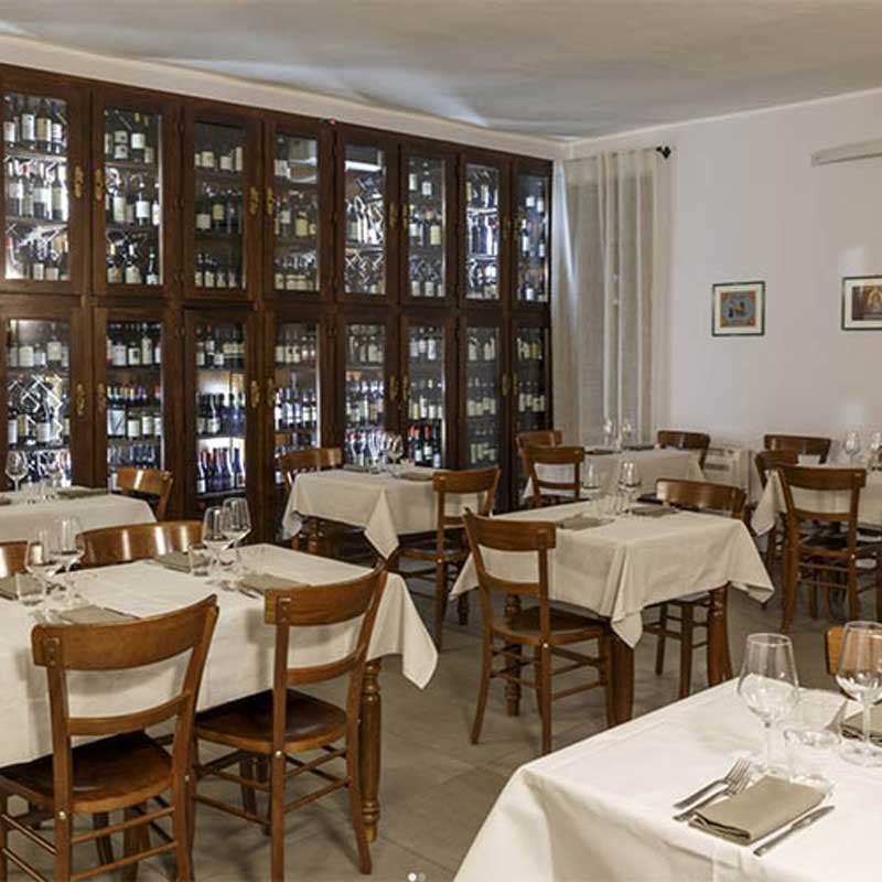 Immagine illustrativa provvisoria dell’ambiente di ristorazione; non è una fotografia verificata di Osteria del Boccondivino